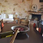 Evia Family House בית נופש *
