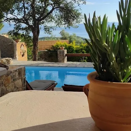 Evia Family House Nerotriviá