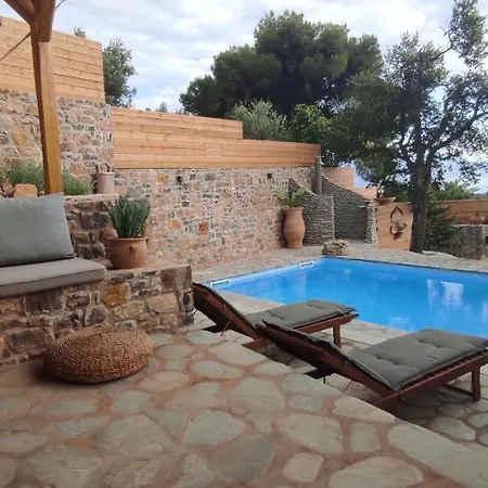 Evia Family House Holiday home *