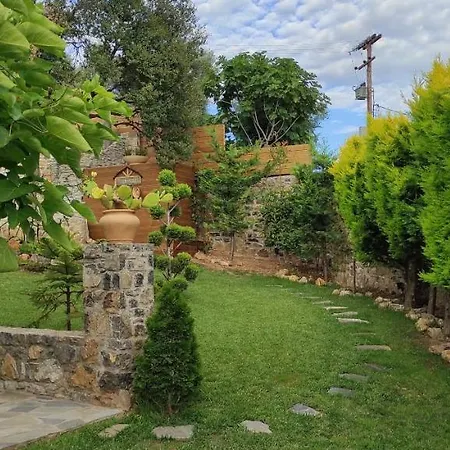 Feriehus Evia Family House Nerotriviá