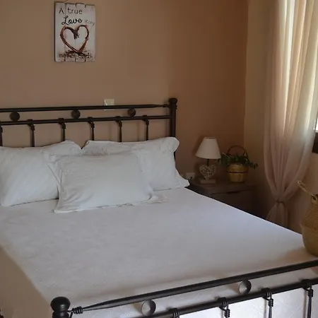 Holiday home Evia Family House Nerotrivia